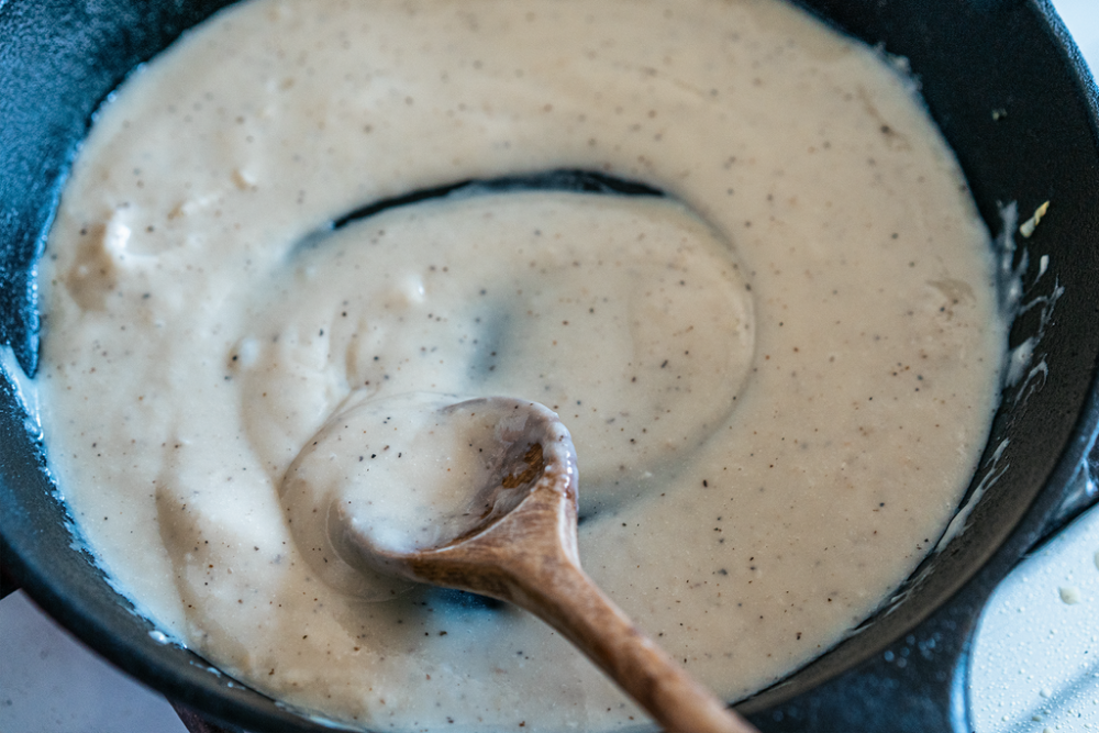 Creamy Dairy Free Garlic Alfredo Sauce For Primal Kitchen Garlic Shrimp Alfredo Zoodles Recipe